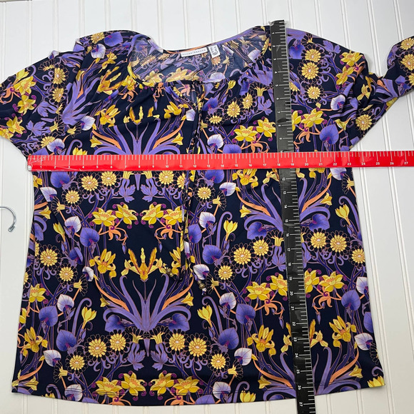 Susan Graver Liquid Knit Floral Tunic size L - Picture 9 of 12